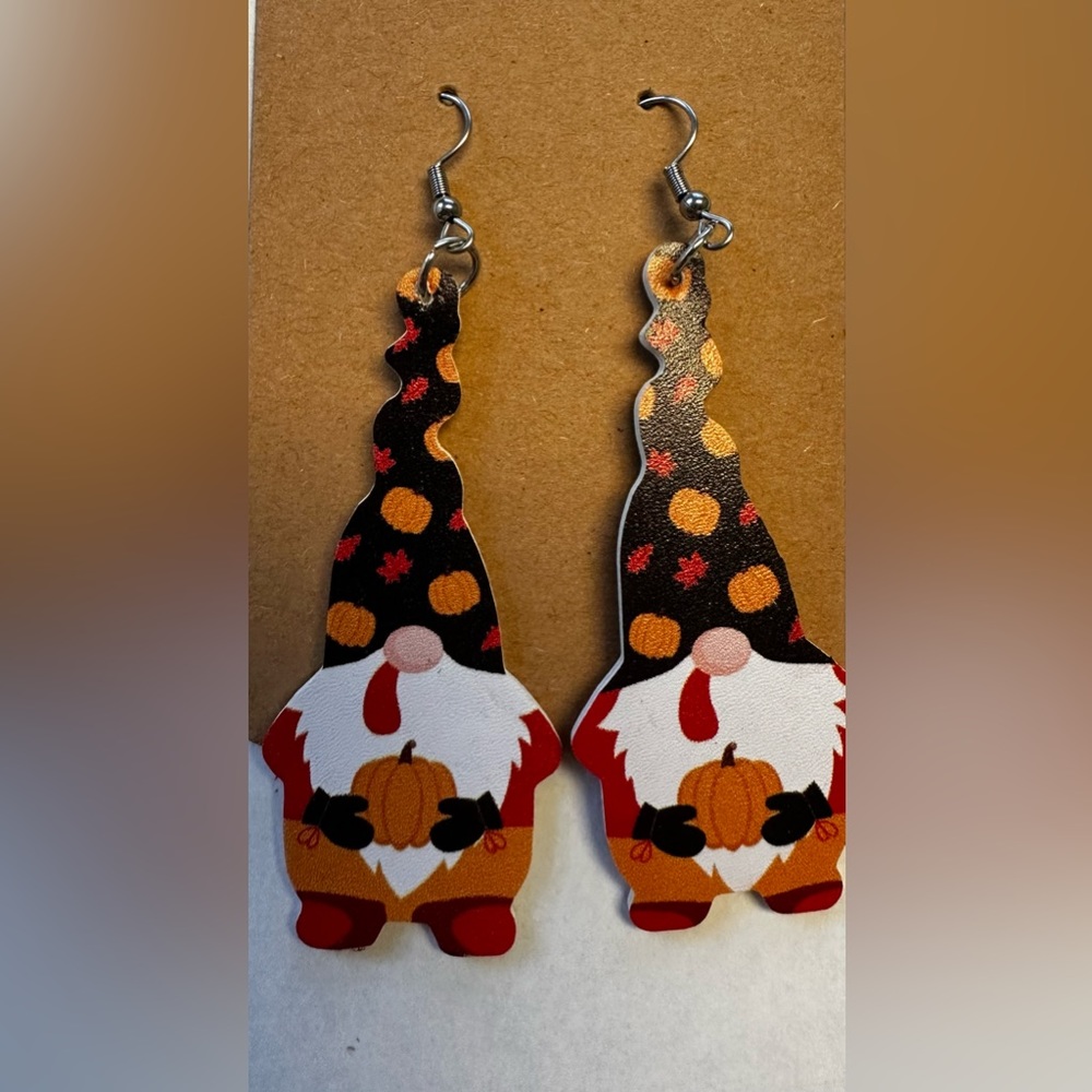 Fall gnome earrings